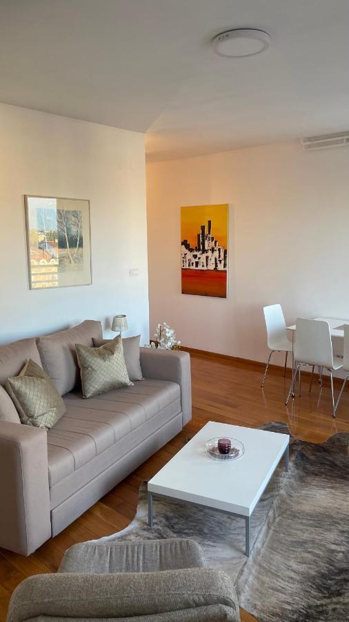 Luka 1718 Apartments 베오그라드 외부 사진