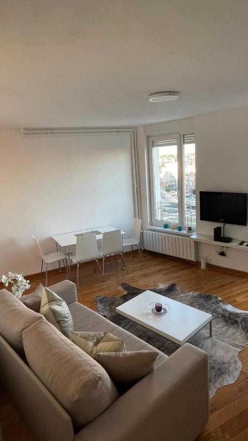 Luka 1718 Apartments 베오그라드 외부 사진